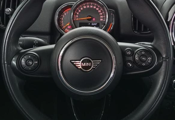imagem-https://www.socarrao.com.br/sc-vehicle-images-prod/4091020/1790260725647-8506624_12_B_b18ae7bd42.jpeg