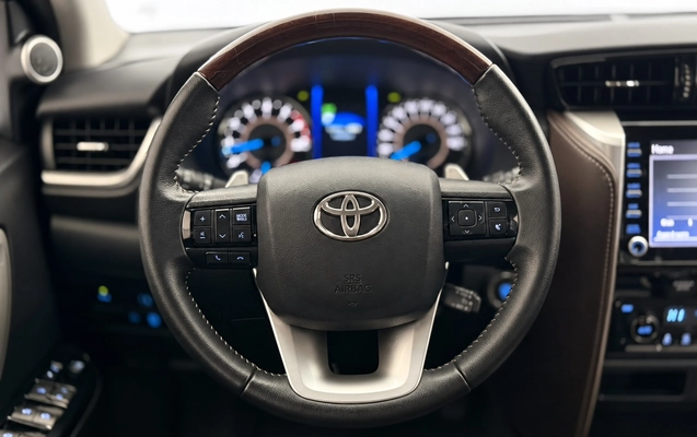 imagem-https://www.socarrao.com.br/sc-vehicle-images-prod/4091106/1791578675613-f2268520-2d68-4ebd-8851-19c47f7ef039.jpg