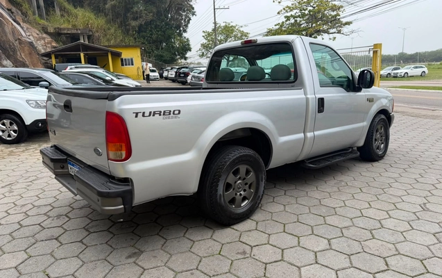 imagem-https://www.socarrao.com.br/sc-vehicle-images-prod/4091114/1790260784139-0d91ff5fbc0843cfb57e5b4cbdc9c630_1785943423080.jpg