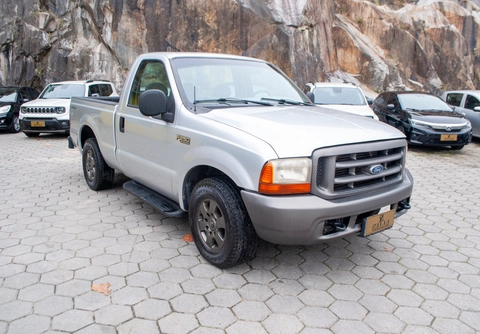 Ford F-250 XL 3.9 4x2 Diesel 1999 Prata — foto 1 de 3