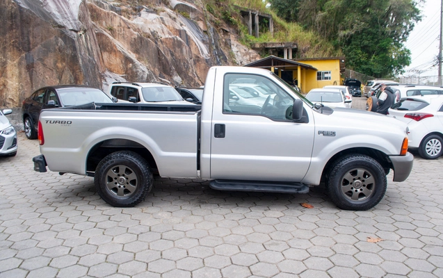 imagem-https://www.socarrao.com.br/sc-vehicle-images-prod/4091114/1792519436172-24e59e6c9fa94ceeaa490c1f93e8513c_1791308537415.jpg