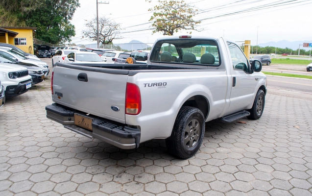 imagem-https://www.socarrao.com.br/sc-vehicle-images-prod/4091114/1792519436186-a448bb73fe874d2289b8886dbb917795_1791308537463.jpg