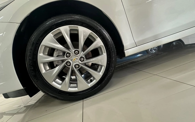 imagem-https://www.socarrao.com.br/sc-vehicle-images-prod/4091201/1790260938757-NThmNzg5YmEtNGM4OC00NDlkLTgyNmEtOTc4MWNjNWJiZTAzLmpwZw.jpg