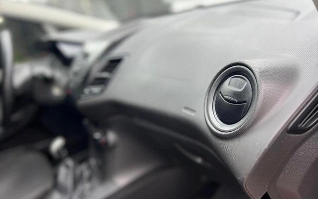imagem-https://www.socarrao.com.br/sc-vehicle-images-prod/4091291/1790261198972-8465841_8_B_6876be3b45.jpeg