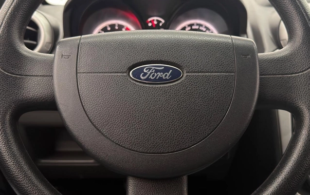 imagem-https://www.socarrao.com.br/sc-vehicle-images-prod/4091307/1790261510774-7ea9c9fb106f49ef95a97febb6a466fd_1790261406341.jpg