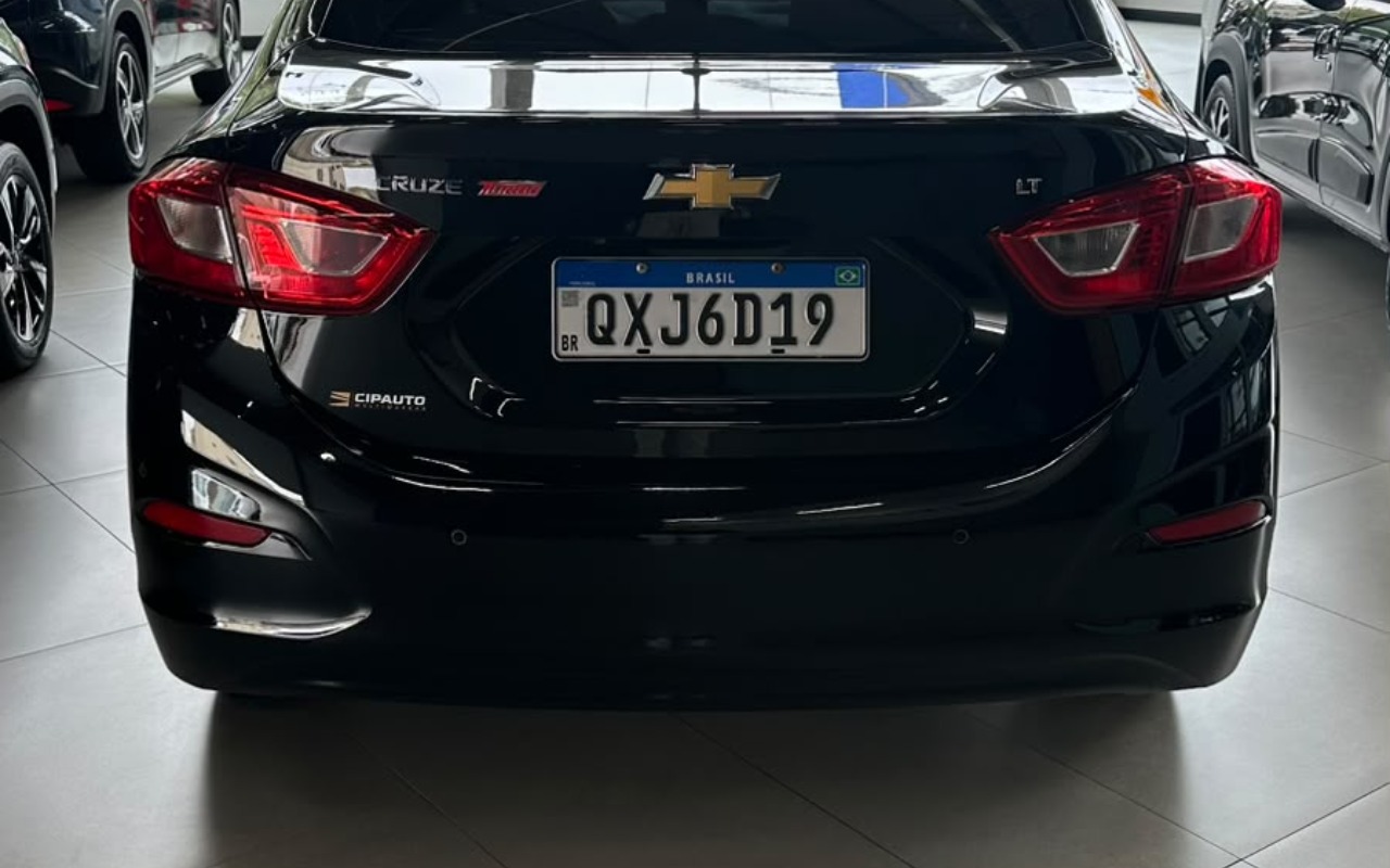imagem-https://www.socarrao.com.br/sc-vehicle-images-prod/4091475/1790261740983-YzgxNDIxN2ItZDU4NC00MWJjLWEyNmUtZGUxNWUwZTM1ODkwLmpwZw.jpg