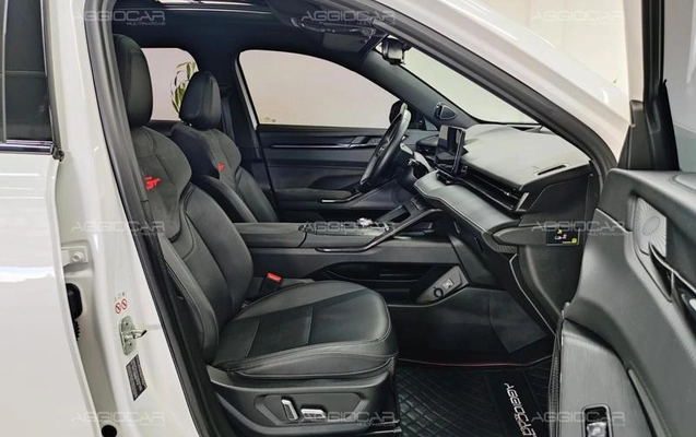 imagem-https://www.socarrao.com.br/sc-vehicle-images-prod/4091553/1790262185822-7893522_17_B_bf1357a4ab.jpeg