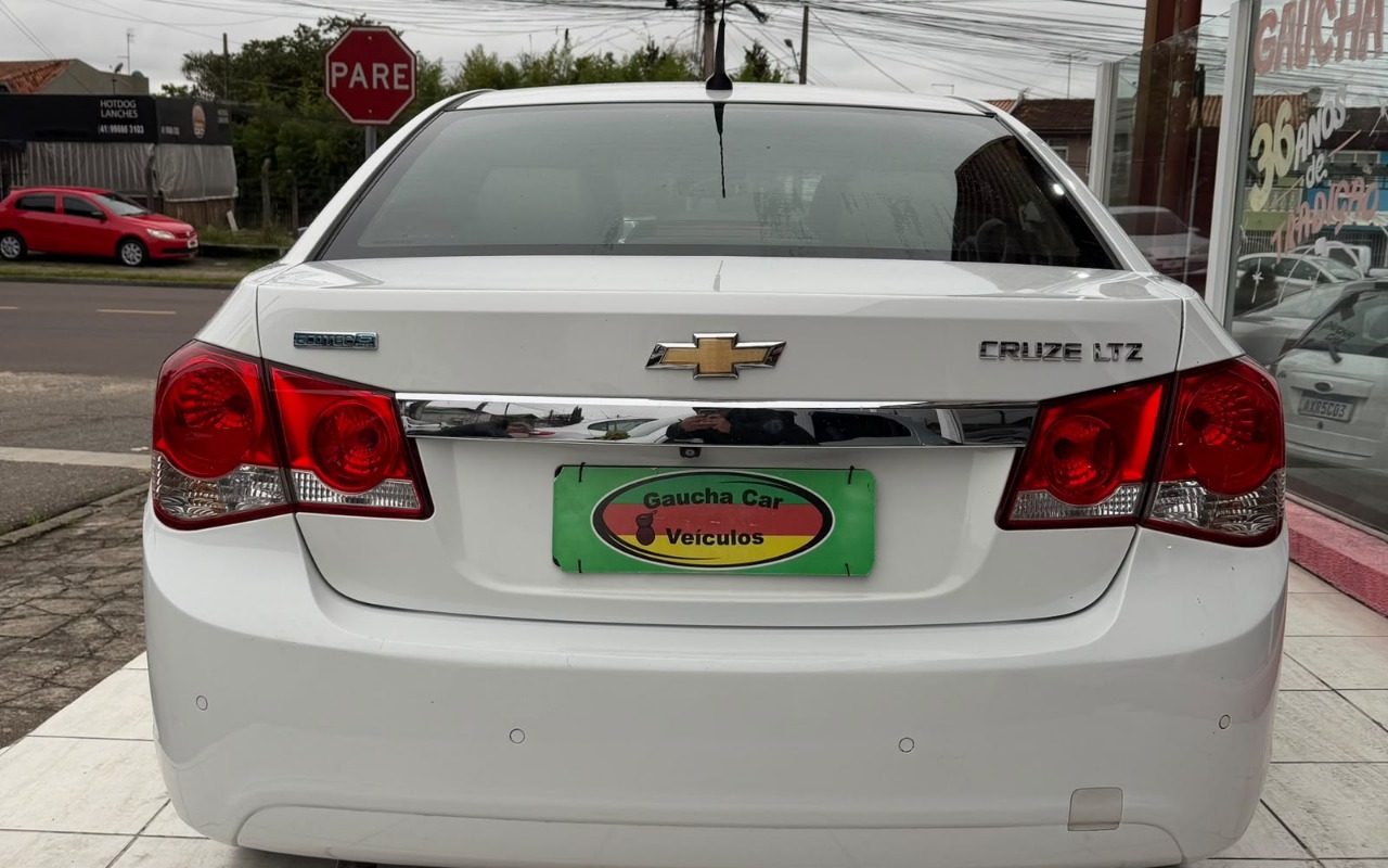 imagem-https://www.socarrao.com.br/sc-vehicle-images-prod/4091636/1790279704805-YzJjMTgwNTctZDg1Yi00MDA3LTkxOTktMzNiNjIxNmM4Y2U3LmpwZw.jpg