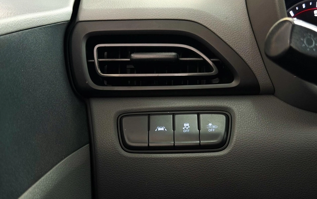 imagem-https://www.socarrao.com.br/sc-vehicle-images-prod/4091652/1790262044688-562355c7e6014af2b74f29f507f7a1a4_1790262030498.jpg