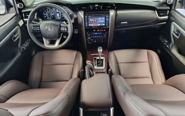 imagem-https://www.socarrao.com.br/sc-vehicle-images-prod/4091725/1790871412576-zr9EnIfnTEidYFlStCHij1jzlTCzV7Ud.jpg