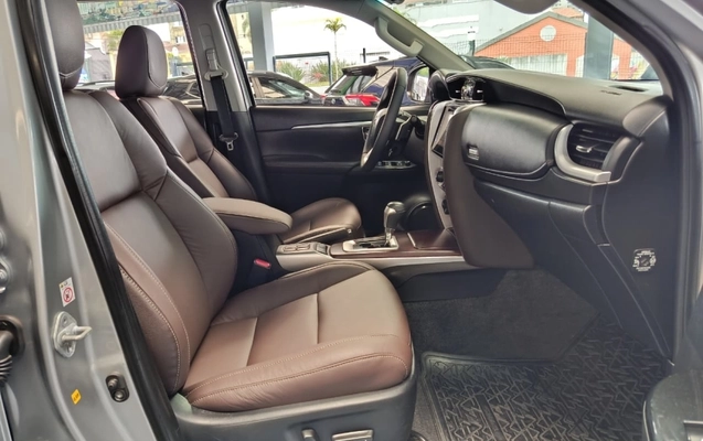 imagem-https://www.socarrao.com.br/sc-vehicle-images-prod/4091725/1790871412584-uyFqVvSu0v2f4RZa7LsNXuf7b8C5cjhR.jpg