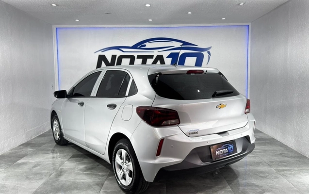 imagem-https://www.socarrao.com.br/sc-vehicle-images-prod/4091936/1790262903784-7_100518.jpg