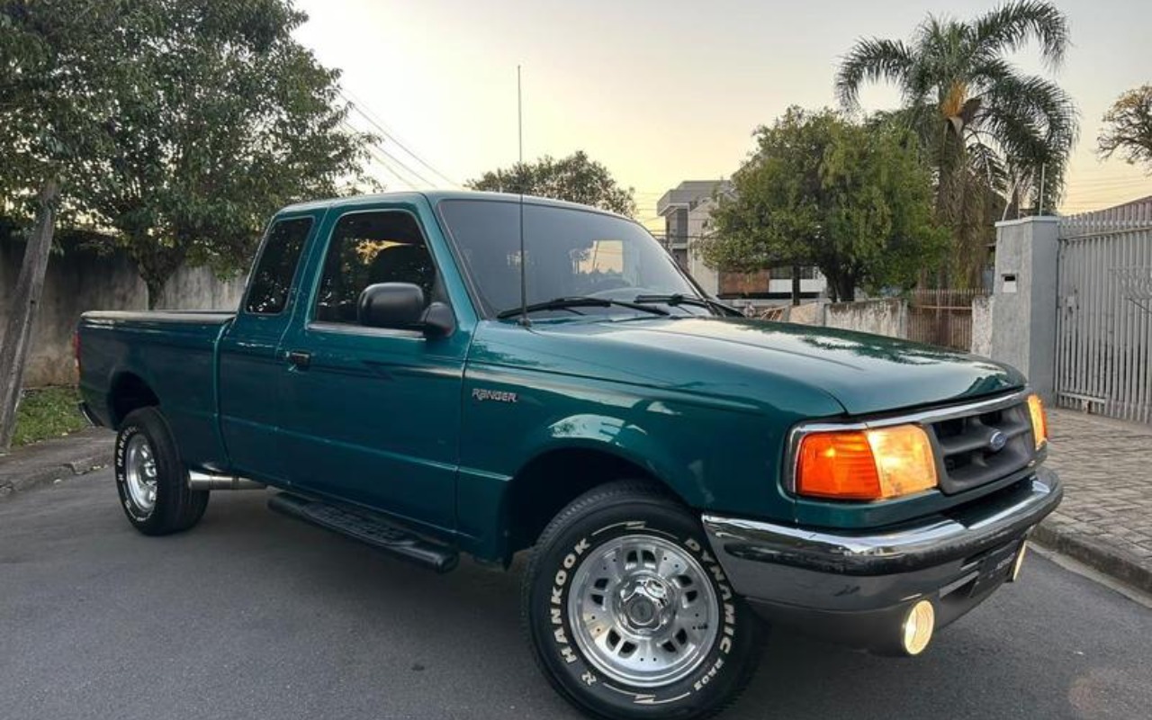 imagem-https://www.socarrao.com.br/sc-vehicle-images-prod/4092050/1790263413179-RkNfMzQ0NjVfODQ4MzQ3M18xMV9WXzVkOTI3MmI0ZWQuanBlZw.jpeg
