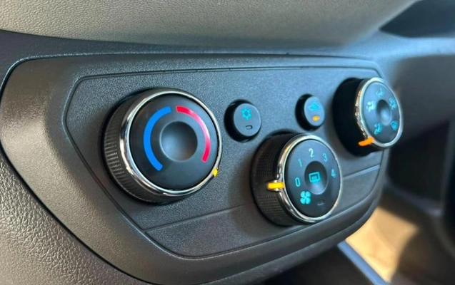 imagem-https://www.socarrao.com.br/sc-vehicle-images-prod/4092310/1790263932540-RkNfMzQ0NjVfODQwNDc5MV82X1ZfODI1ODA0YzM2My5qcGVn.jpeg