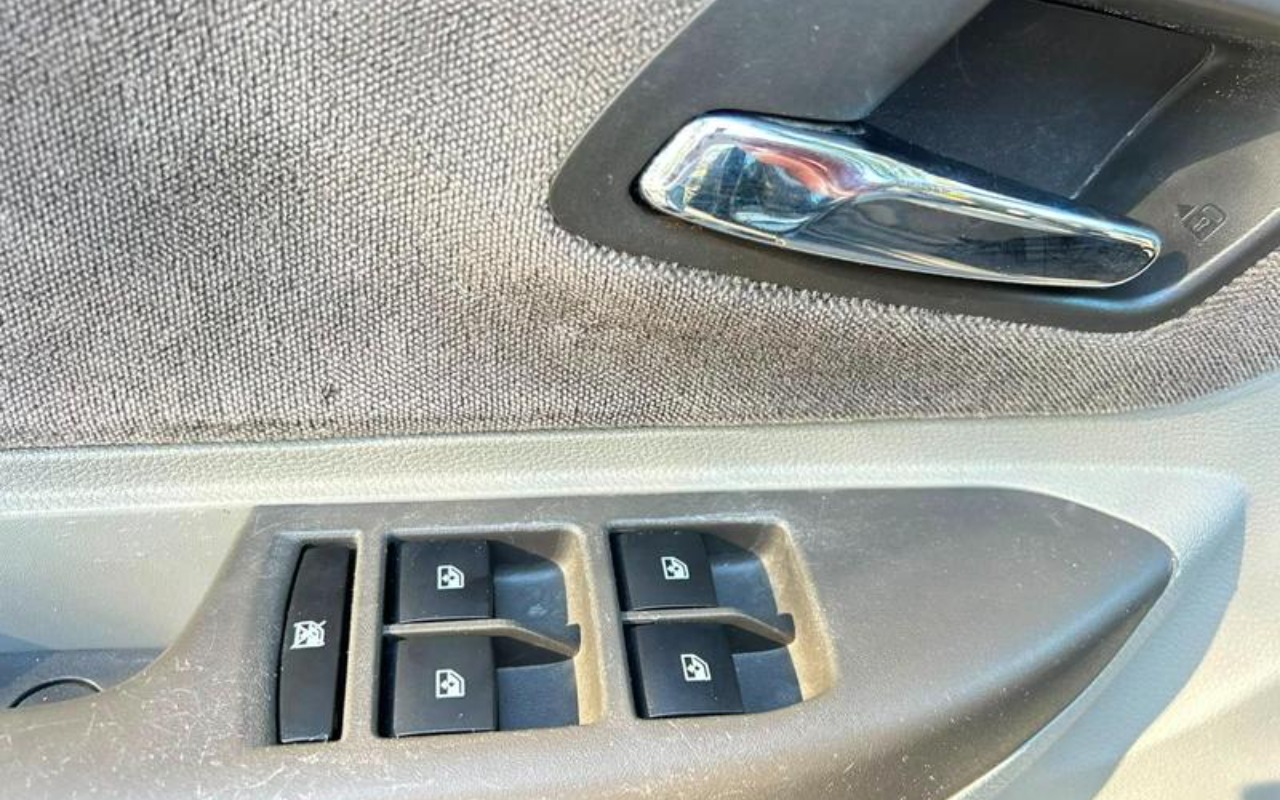 imagem-https://www.socarrao.com.br/sc-vehicle-images-prod/4092310/1790263933281-RkNfMzQ0NjVfODQwNDc5MV8xN19WXzZiMzM5ZThkNDIuanBlZw.jpeg