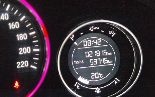 imagem-https://www.socarrao.com.br/sc-vehicle-images-prod/4092326/1790264206147-MTAwMDcxOTY3MC5qcGc.jpg