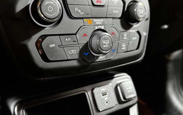 imagem-https://www.socarrao.com.br/sc-vehicle-images-prod/4092637/1790264924331-8505894_15_B_1e3c59eb5f.jpeg