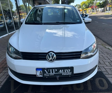 Volkswagen Voyage 2015 Branco — foto 1 de 3