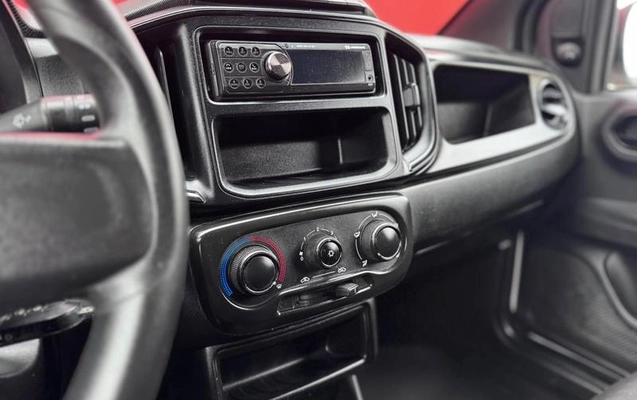 imagem-https://www.socarrao.com.br/sc-vehicle-images-prod/4092888/1790265548820-8502290_9_B_780eda9f72.jpeg