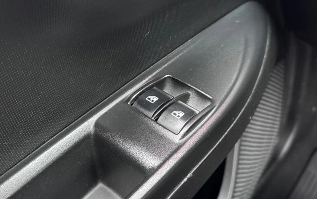 imagem-https://www.socarrao.com.br/sc-vehicle-images-prod/4092888/1790265548827-8502290_13_B_338de9d8d8.jpeg