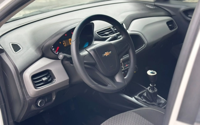 imagem-https://www.socarrao.com.br/sc-vehicle-images-prod/4093324/1790372062477-003_41be055b528a1bd95791ae011330b366.jpg
