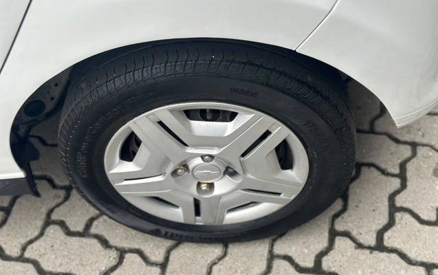 imagem-https://www.socarrao.com.br/sc-vehicle-images-prod/4093324/1790372062483-003_77de21b18e42d770575cd5030390f0be.jpg
