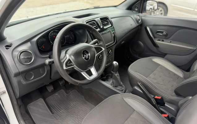 imagem-https://www.socarrao.com.br/sc-vehicle-images-prod/4093367/1790267374853-NwVRKnKvGicOXIJUCCa3VIRyF0qezKKp.jpg