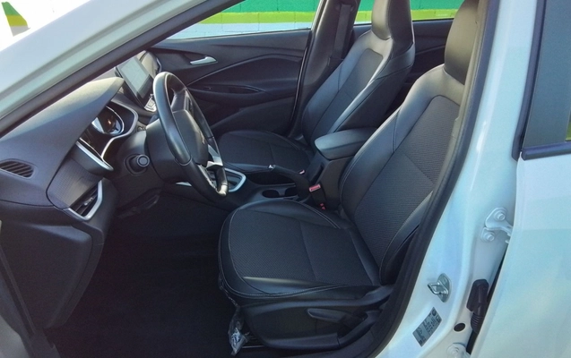 imagem-https://www.socarrao.com.br/sc-vehicle-images-prod/4093397/1790267164575-2_030025.jpg