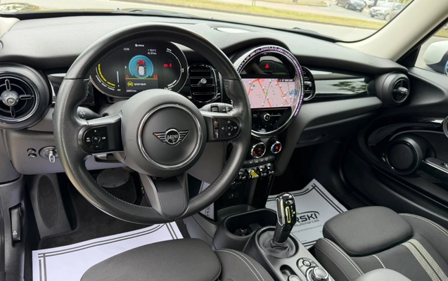 imagem-https://www.socarrao.com.br/sc-vehicle-images-prod/4093754/1790267838335-YjUxMDQ4ZjAtYTYzZi00MTYxLWEwZjMtMmI1MTBmNTRjYTYxLmpwZWc.jpeg