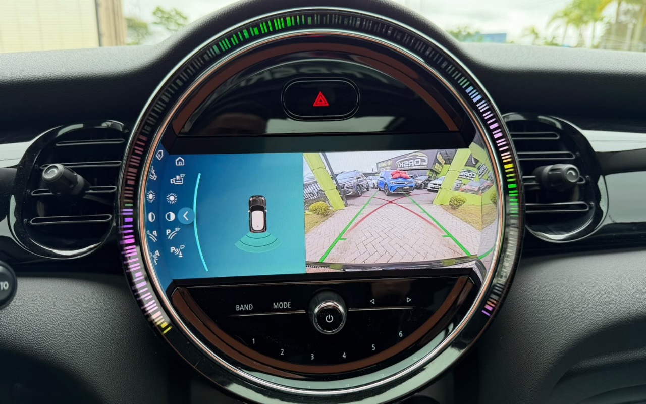imagem-https://www.socarrao.com.br/sc-vehicle-images-prod/4093754/1790267838521-MDVlODIwMTctZjhkZC00ZDIzLWFlYzItOWI4ODVhM2ViODc1LmpwZWc.jpeg