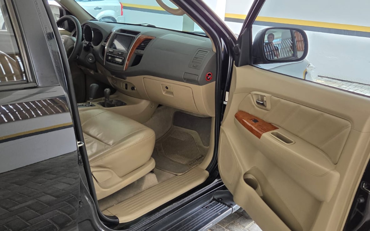 imagem-https://www.socarrao.com.br/sc-vehicle-images-prod/4094161/1790269179527-V2hhdHNBcHAgSW1hZ2UgMjAyNi0wOS0yMyBhdCAwOS4zNC4xMyAoMikuanBlZw.jpeg