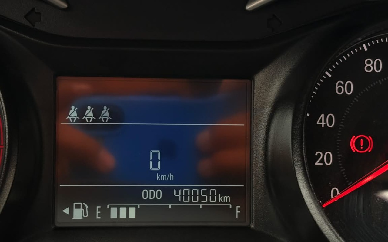 imagem-https://www.socarrao.com.br/sc-vehicle-images-prod/4094252/1790268896134-V2hhdHNBcHAgSW1hZ2UgMjAyNi0wOS0yNCBhdCAxMi41OS4xNiAoNCkuanBlZw.jpeg