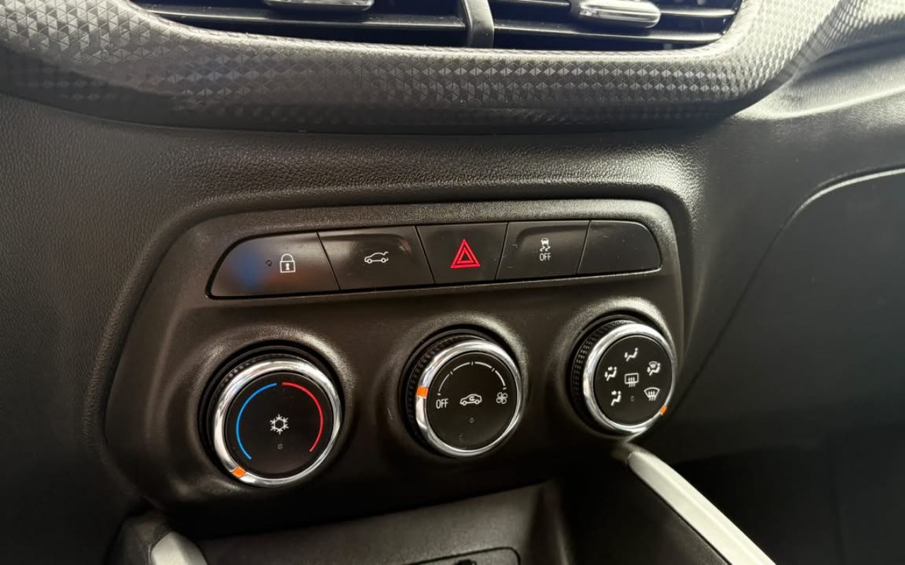imagem-https://www.socarrao.com.br/sc-vehicle-images-prod/4094252/1790268896495-V2hhdHNBcHAgSW1hZ2UgMjAyNi0wOS0yNCBhdCAxMi41OS4xOCAoMikuanBlZw.jpeg