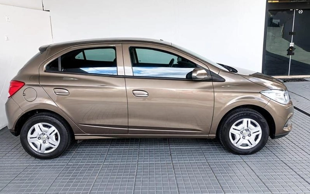 imagem-https://www.socarrao.com.br/sc-vehicle-images-prod/4094443/1790269422198-8469309_6_B_d2d6cb7b97.jpeg