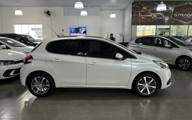 imagem-https://www.socarrao.com.br/sc-vehicle-images-prod/4094799/1791308465210-574c1b14e26e461cba7736276c6352da_1790270493232.jpg