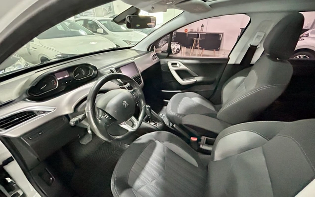 imagem-https://www.socarrao.com.br/sc-vehicle-images-prod/4094799/1791308465211-54d523bfec8c4926b1fc934d252a479d_1790270493235.jpg