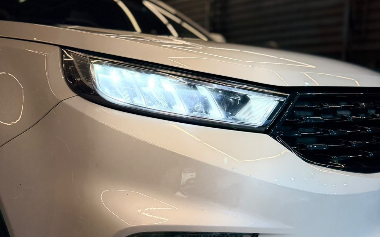 imagem-https://www.socarrao.com.br/sc-vehicle-images-prod/4094977/1790270706287-MS5qcGc.jpg