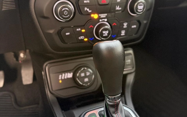 imagem-https://www.socarrao.com.br/sc-vehicle-images-prod/4095032/1790270834414-003_26575c8d52ae357e6f3843da6dd0c276.jpg