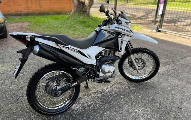 imagem-https://www.socarrao.com.br/sc-vehicle-images-prod/4095067/1791914554877-U1pMopaJPYhaexEpT5XCtioISZ2a8cAf.jpg