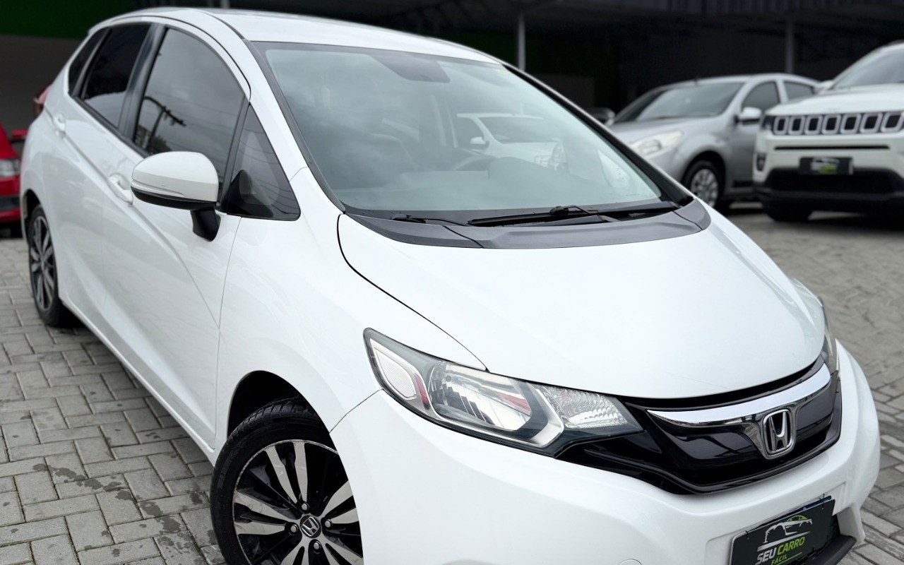 Honda Fit 2015 Branco — foto 1 de 3