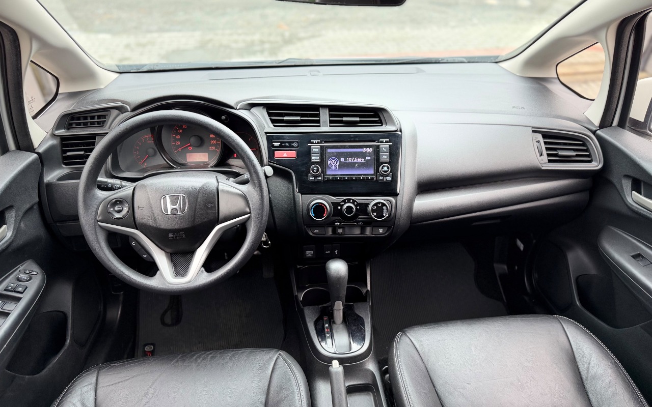 imagem-https://www.socarrao.com.br/sc-vehicle-images-prod/4095171/1790271432322-SU1HLTIwMjYwOTIzLVdBMDA2Mi5qcGc.jpg