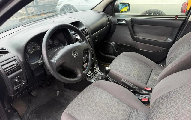imagem-https://www.socarrao.com.br/sc-vehicle-images-prod/4095378/1790272923645-8507424_9_B_a3b9e97a2e.jpeg