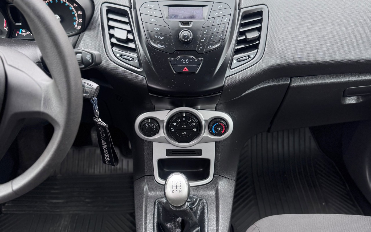 imagem-https://www.socarrao.com.br/sc-vehicle-images-prod/4095387/1790271790827-SU1HLTIwMjYwOTIyLVdBMDA2OS5qcGc.jpg