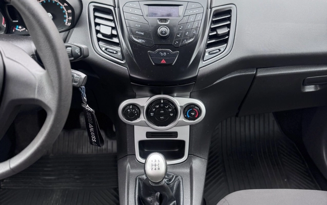 imagem-https://www.socarrao.com.br/sc-vehicle-images-prod/4095387/1790271790827-SU1HLTIwMjYwOTIyLVdBMDA2OS5qcGc.jpg