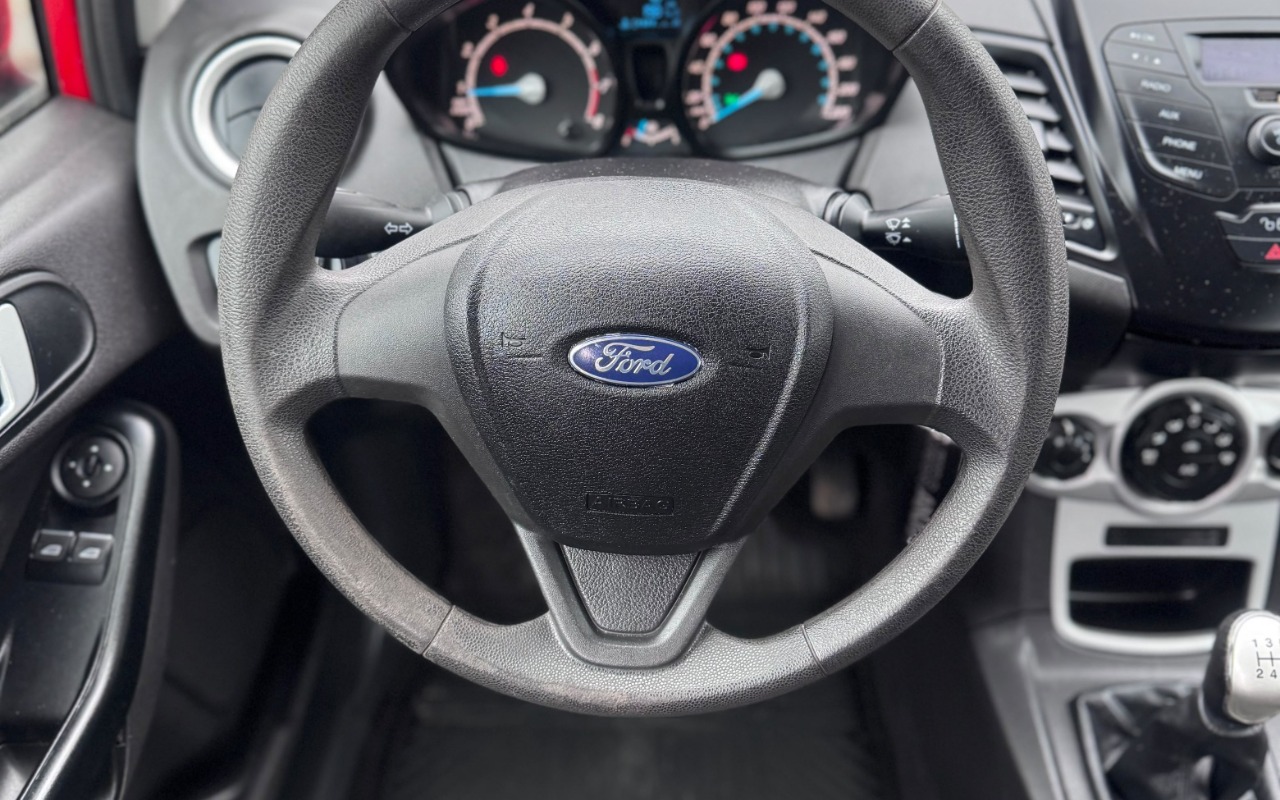 imagem-https://www.socarrao.com.br/sc-vehicle-images-prod/4095387/1790271791001-SU1HLTIwMjYwOTIyLVdBMDA1My5qcGc.jpg