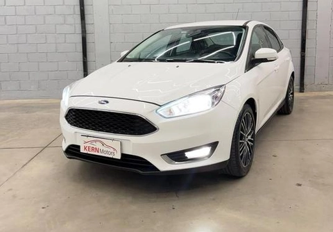 Ford Focus 2018 Branco — foto 1 de 3