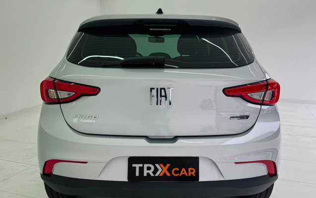 imagem-https://www.socarrao.com.br/sc-vehicle-images-prod/4095611/1790272453735-vehicle_image_1790267783_14ce0a811fdffbd4f565f06ff438c7bd.png