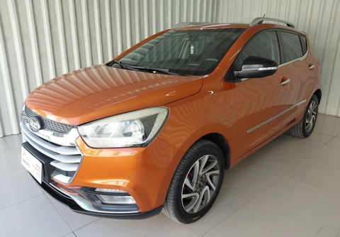 Jac T40 2018 Laranja — foto 1 de 3