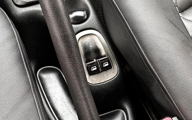 imagem-https://www.socarrao.com.br/sc-vehicle-images-prod/4096039/1790273411257-8473786_21_B_f0336e4db4.jpeg