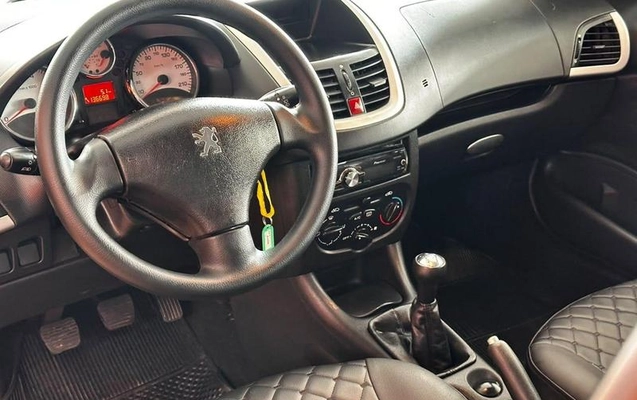 imagem-https://www.socarrao.com.br/sc-vehicle-images-prod/4096039/1790273411259-8473786_18_B_5a0aab2d7e.jpeg